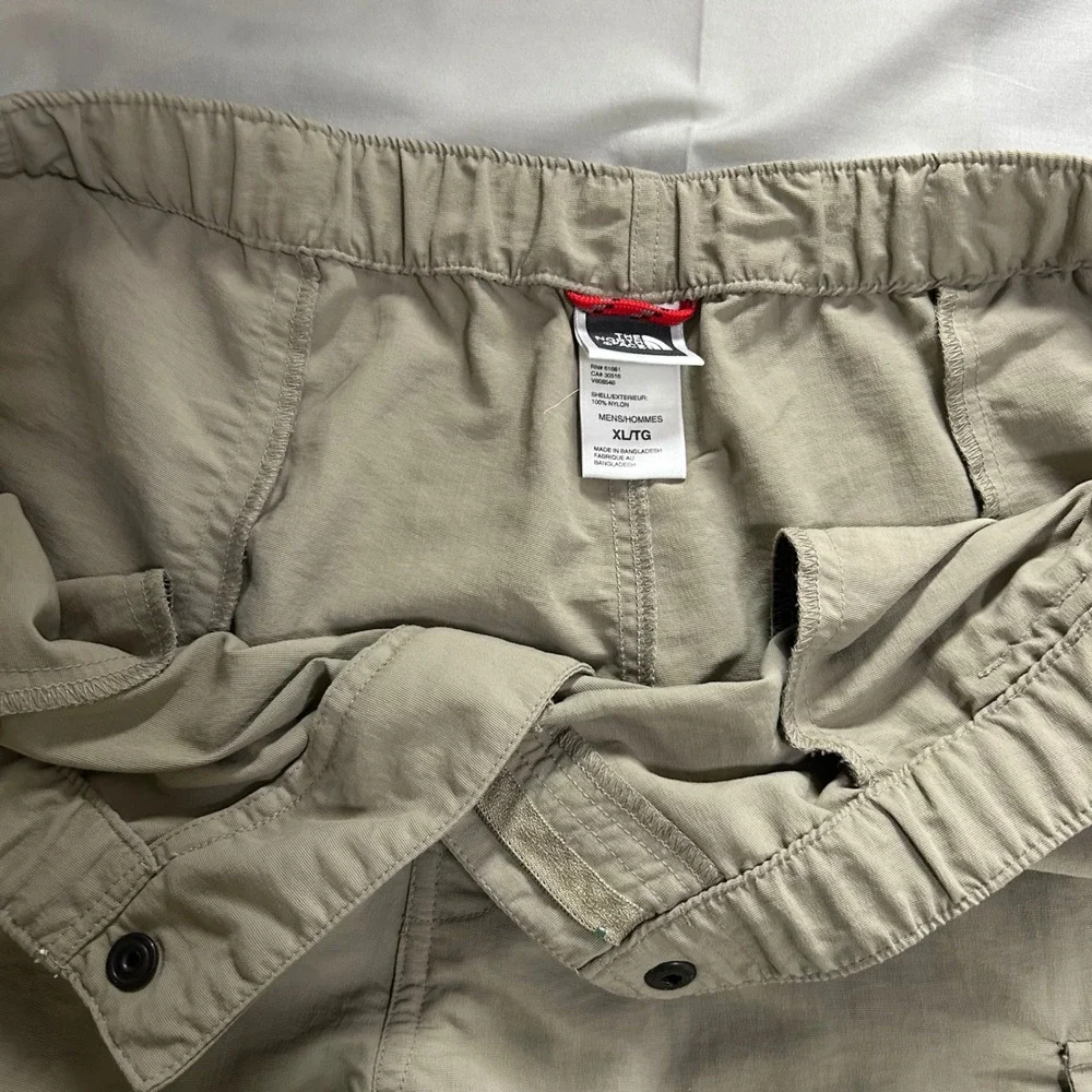 The North Face Cargo Shorts Mens XL Tan Nylon Gorpcore Hiking Trail